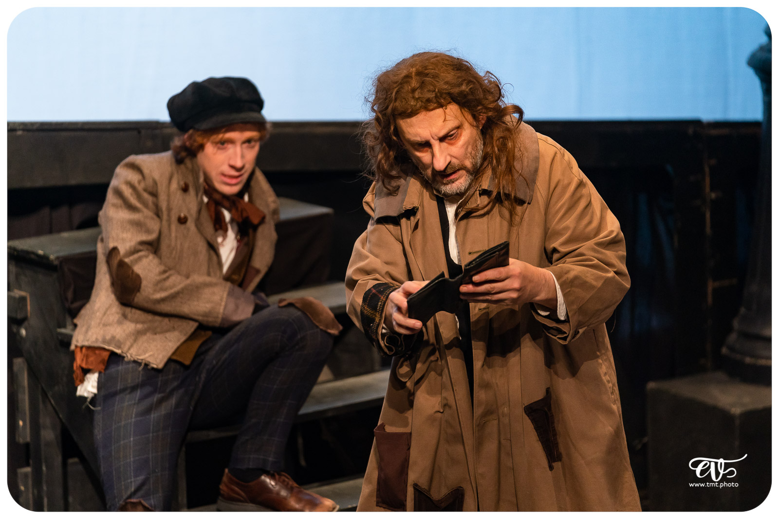 OLIVER TWIST (CIE LA MESNIE H.)